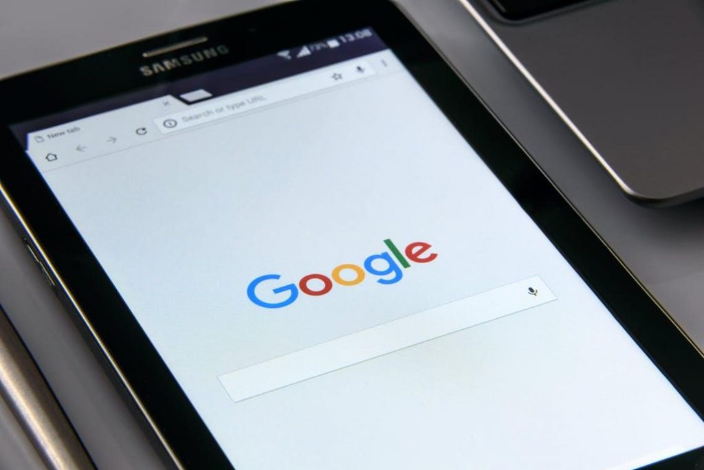 How To Optimize Your Website’s Google Discover Feed. Is AI Replacing Google?