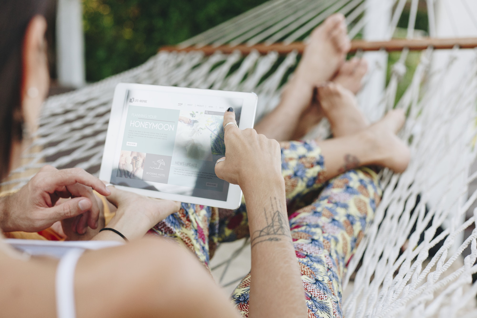 Taking a vacation and writing her blog on WordPress