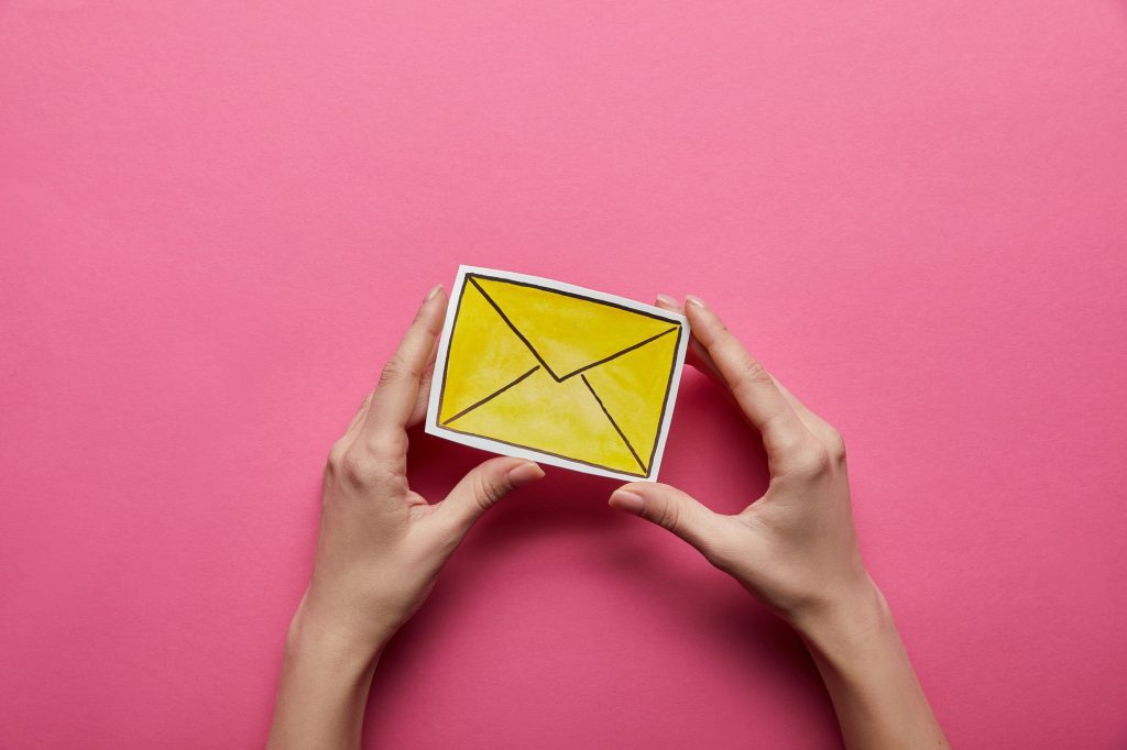 Yellow email sign. Automate your email marketing.